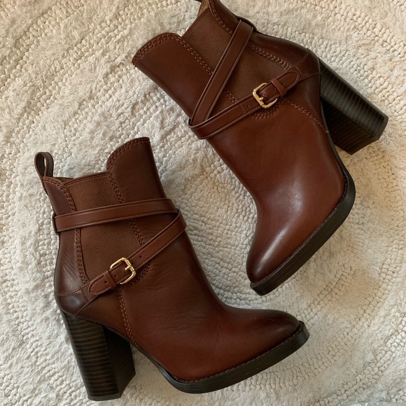 🎉HP🎉Coach Jackson Boots Dark Saddle Leather